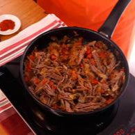 Mechada de hongo en salsa de tomate